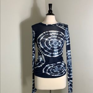 BCBGMaxazria navy tie-dye crewneck pullover.🦋